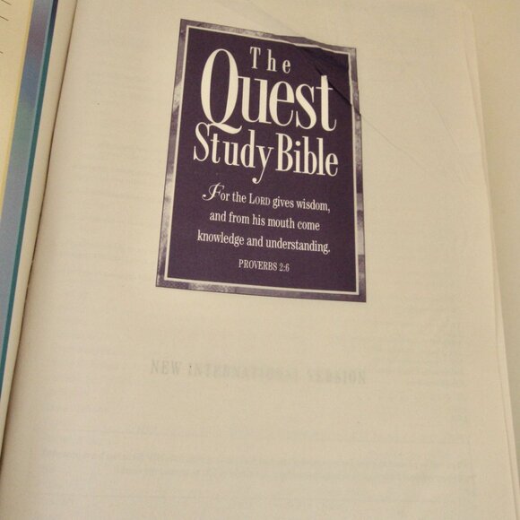 Vintage Quest Study Bible NIV 1970s 80s Version Black Bonded Leather Binding OOP - Picture 3 of 9